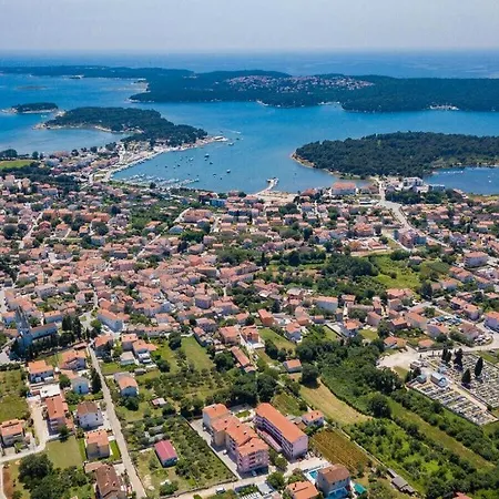 Banjole-aurora Only 200m From The Beach * Valtura